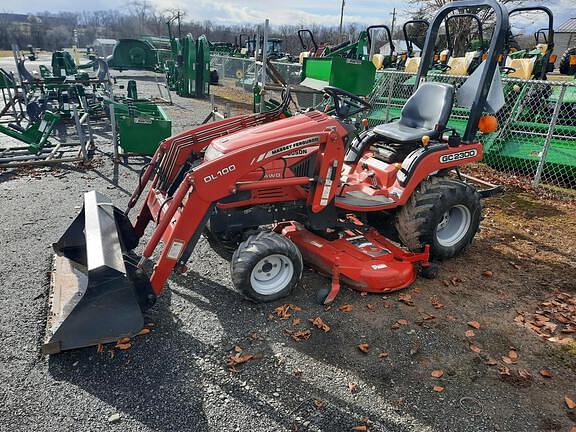 Image of Massey Ferguson GC2300 equipment image 2