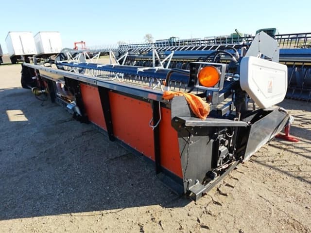 Image of AGCO 8000 equipment image 3