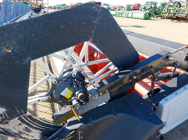 Image of AGCO 8000 equipment image 4