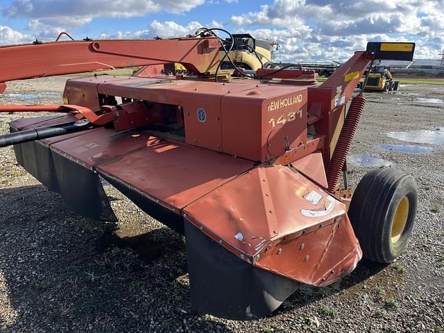 Image of New Holland 1431 equipment image 4