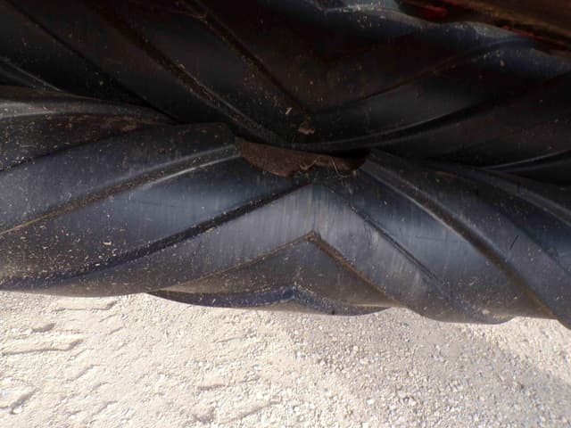 Image of New Holland 1431 equipment image 4