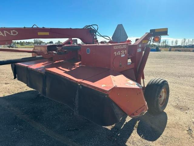 Image of New Holland 1431 equipment image 4