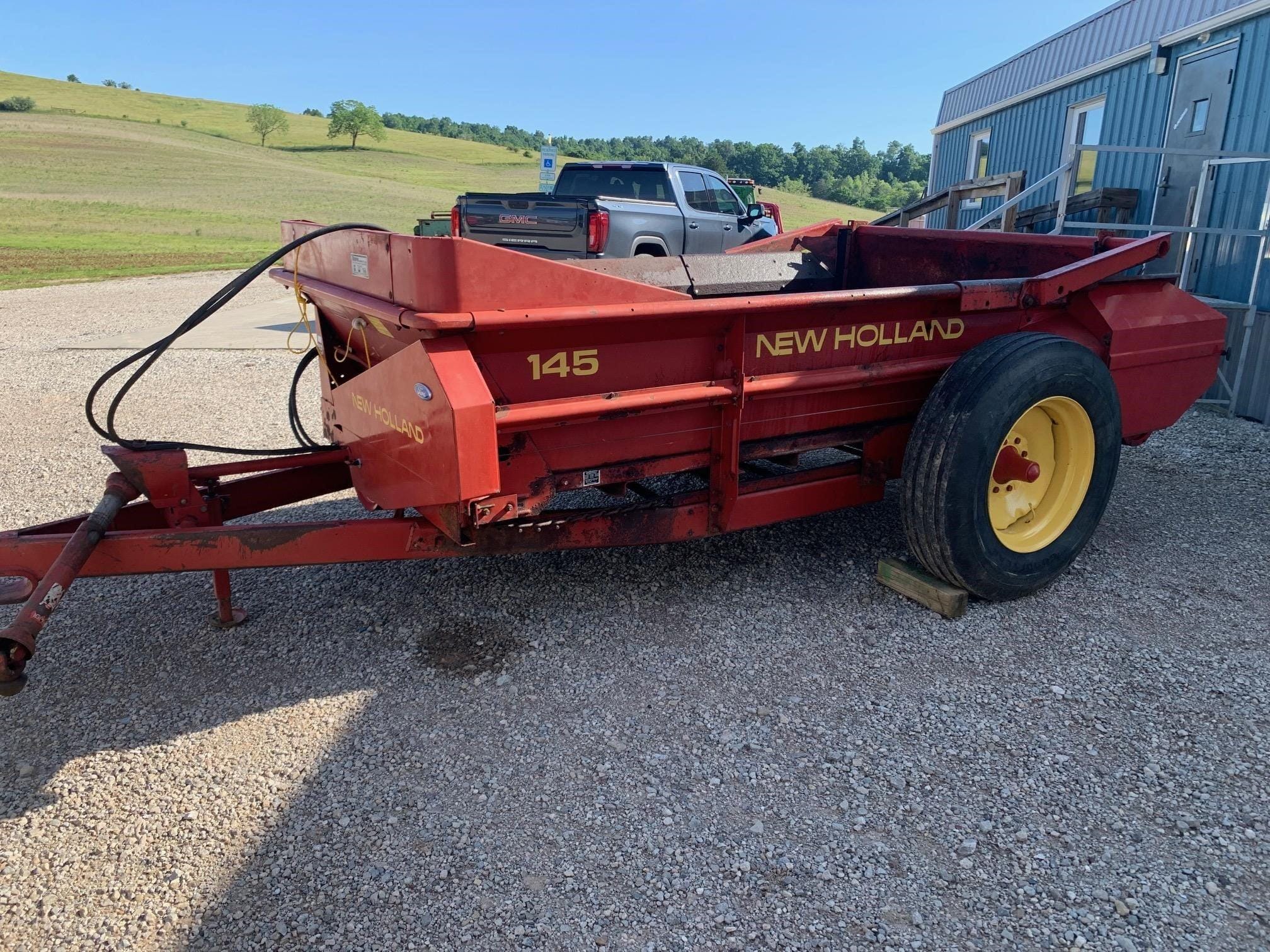 2003 New Holland 145 Equipment Image0