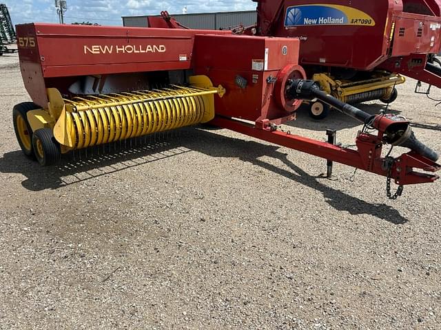 Image of New Holland 575 equipment image 1