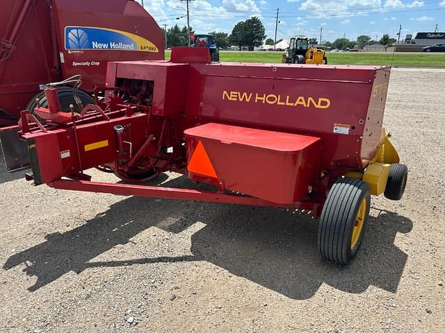 Image of New Holland 575 equipment image 4