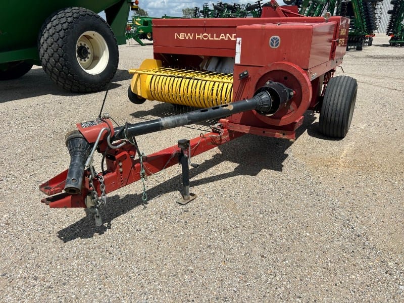 2003 New Holland 575 Equipment Image0