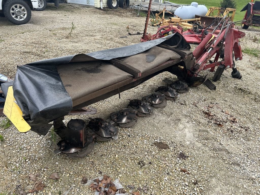 2003 New Holland 617 Equipment Image0