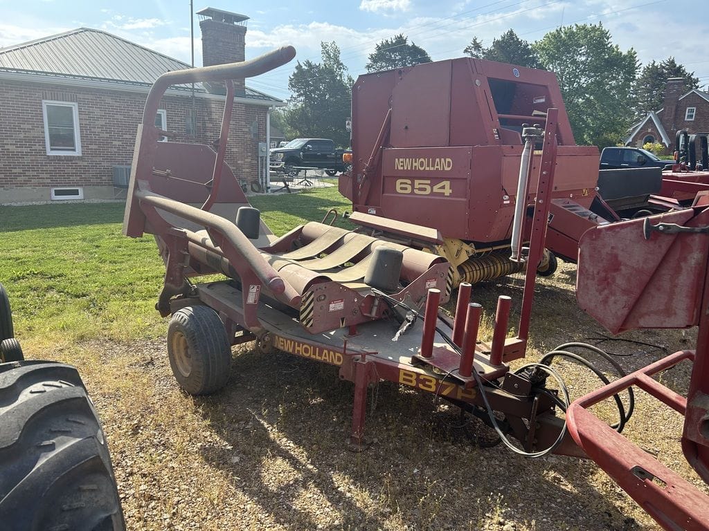 2003 New Holland B37P Equipment Image0