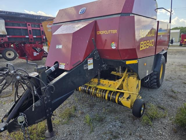Image of New Holland BB940 equipment image 2