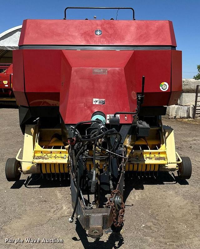 Image of New Holland BB940 equipment image 1