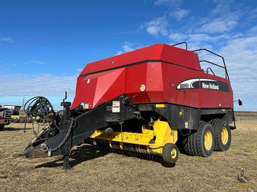 Main image New Holland BB960A