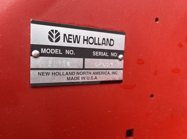 Image of New Holland BR750 equipment image 4