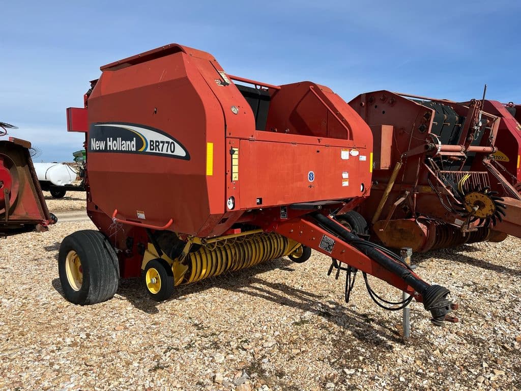 Image of New Holland BR770 Primary image