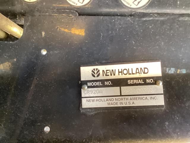 Image of New Holland CR920 equipment image 2