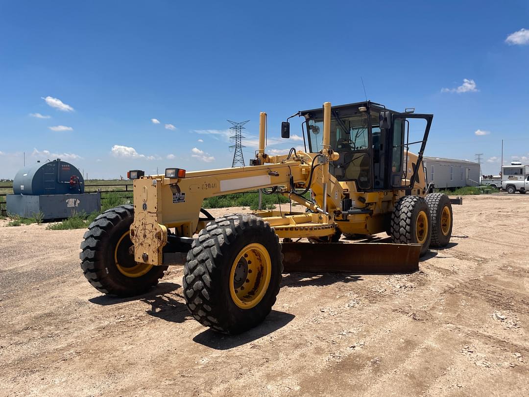 Image of New Holland G200 Primary image