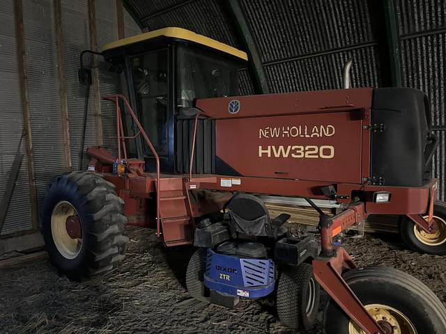 Image of New Holland HW320 equipment image 2