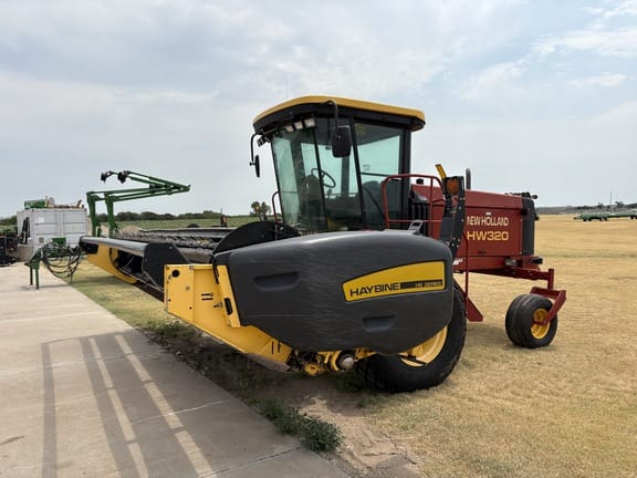2003 New Holland HW320 Equipment Image0