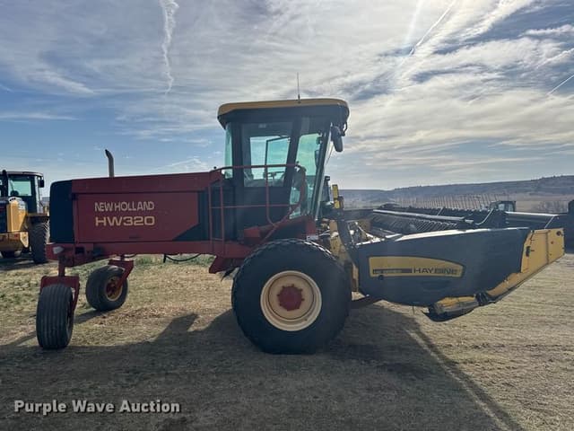 Image of New Holland HW320 equipment image 3