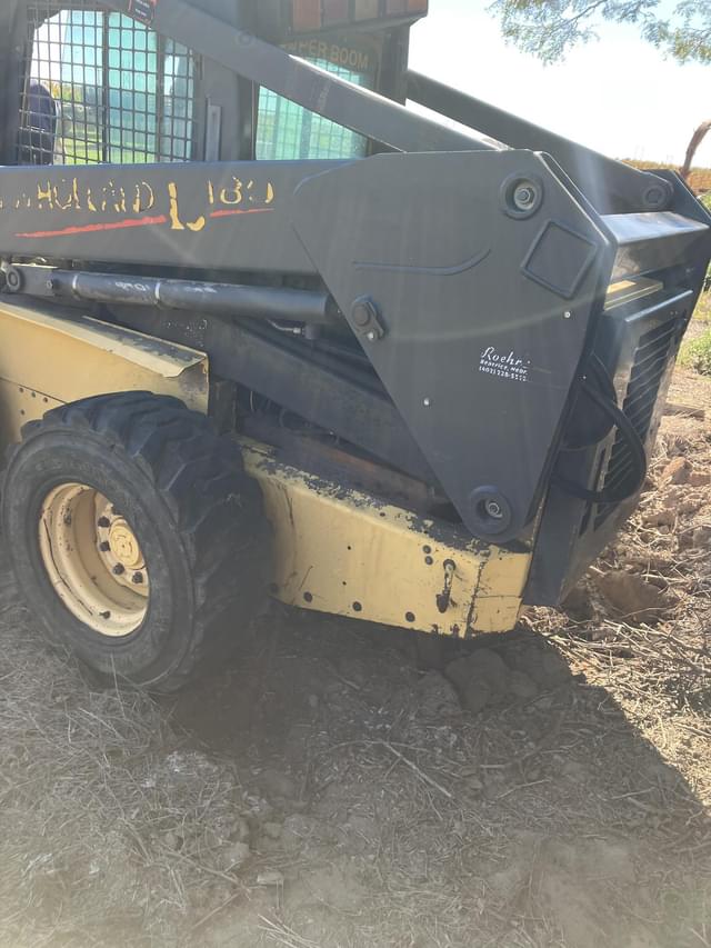 Image of New Holland L180 equipment image 4
