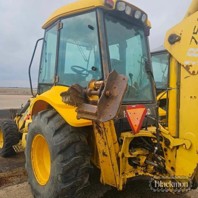Image of New Holland LB75B equipment image 3