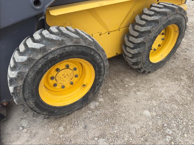 Image of New Holland LS160 equipment image 2