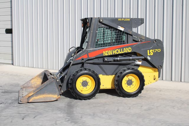 Image of New Holland LS170 equipment image 4