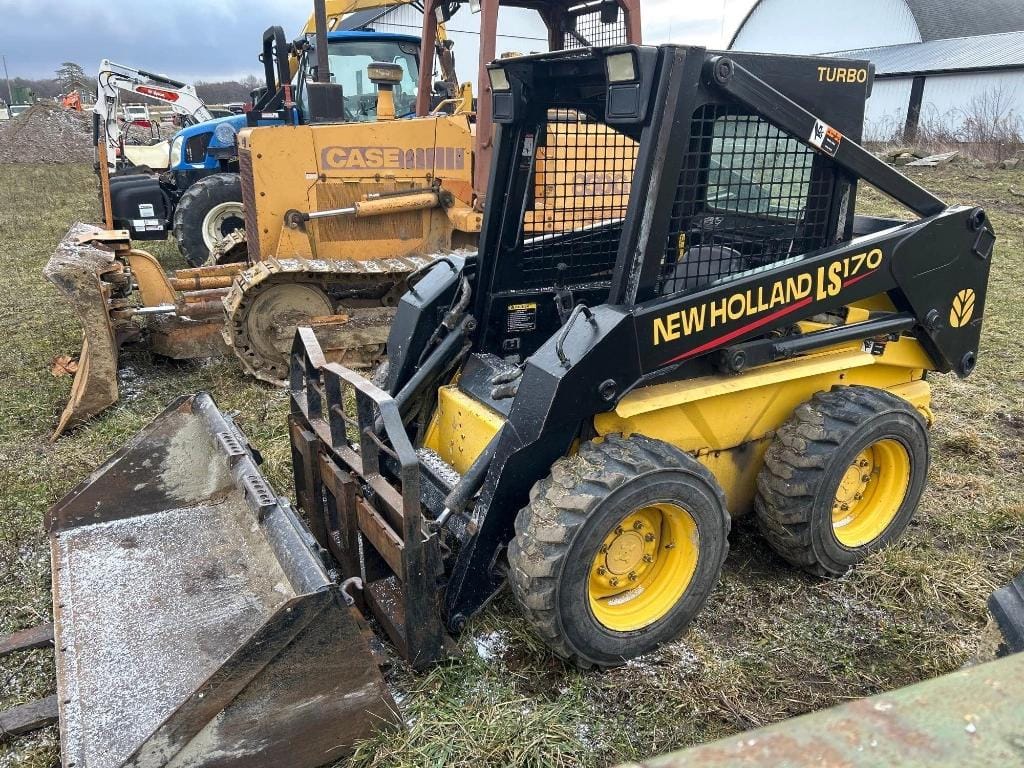 2003 New Holland LS170 Equipment Image0