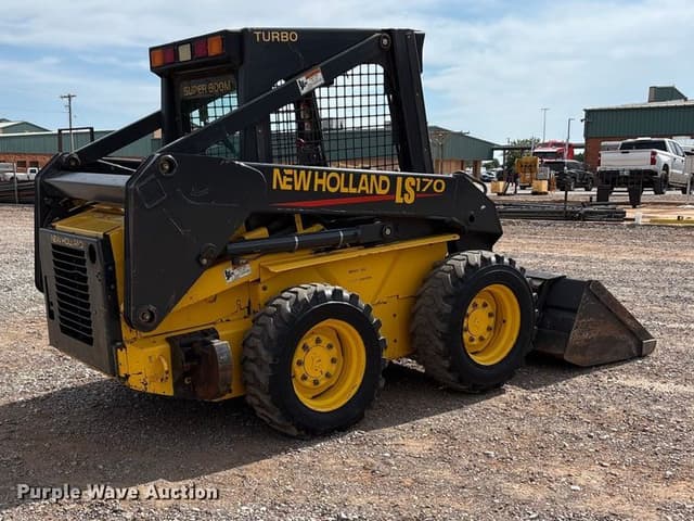 Image of New Holland LS170 equipment image 4