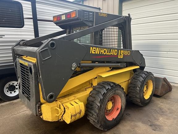 Image of New Holland LS180 equipment image 3