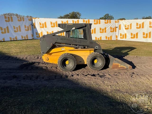 Image of New Holland LS180 equipment image 3