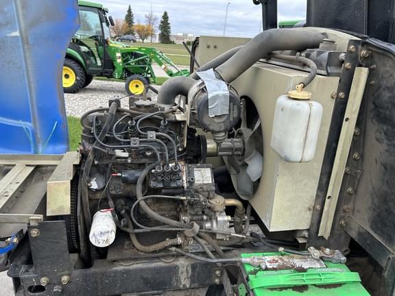 Image of New Holland MC22 equipment image 4