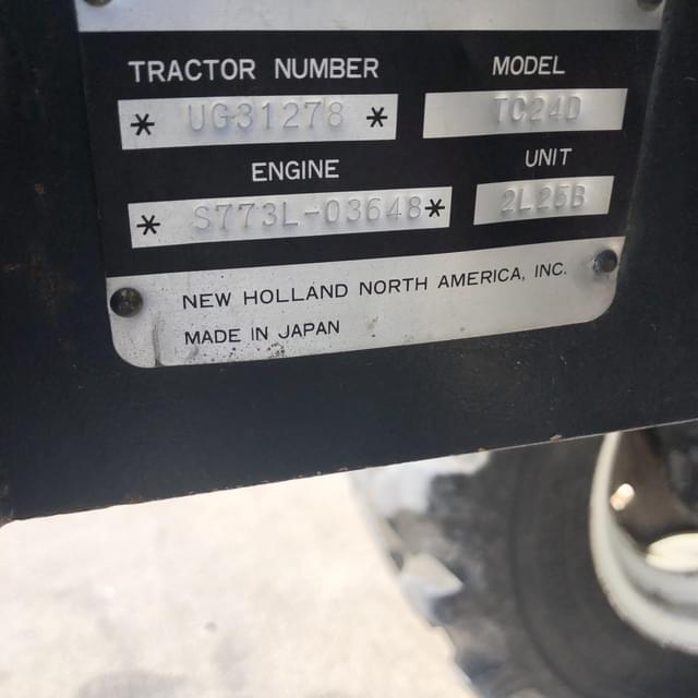 Image of New Holland TC24D equipment image 2