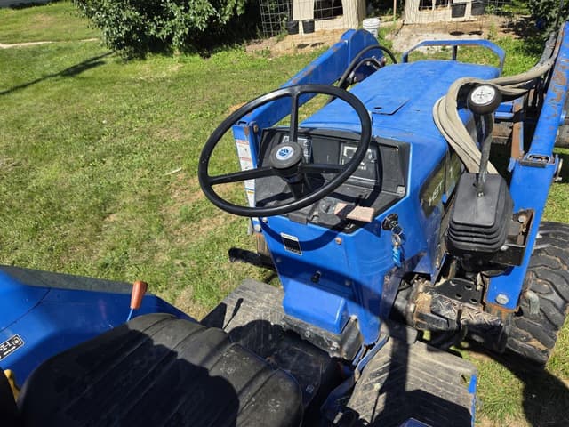 Image of New Holland TC30 equipment image 1