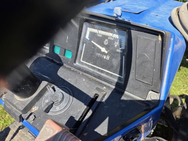 Image of New Holland TC30 equipment image 3