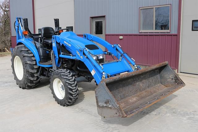 Image of New Holland TC35D equipment image 3