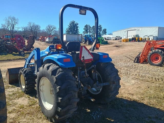 Image of New Holland TC35 equipment image 3