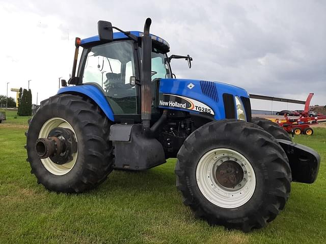 Image of New Holland TG285 equipment image 3