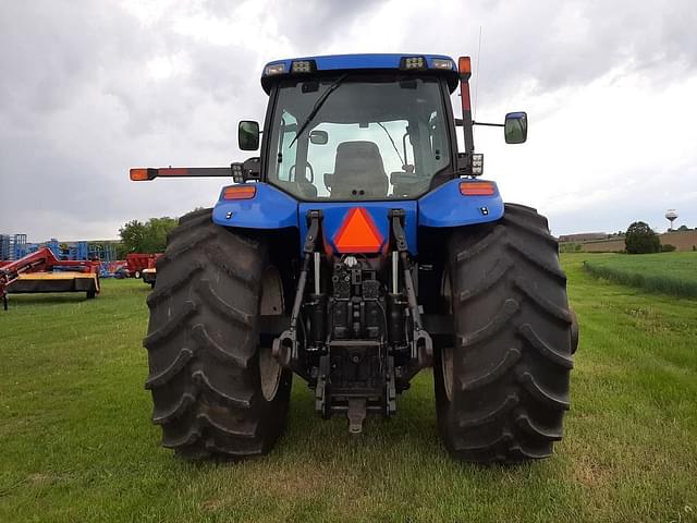 Image of New Holland TG285 equipment image 4