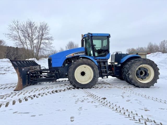 Image of New Holland TJ375 equipment image 3