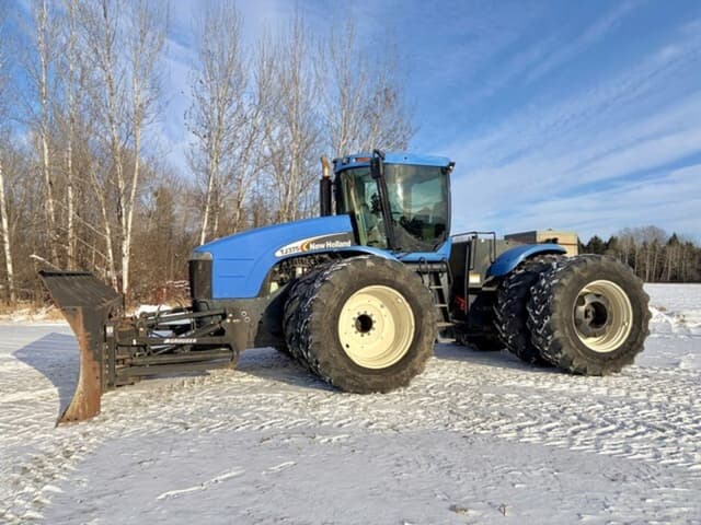 Image of New Holland TJ375 equipment image 2
