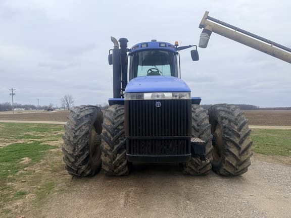 Image of New Holland TJ375 equipment image 3