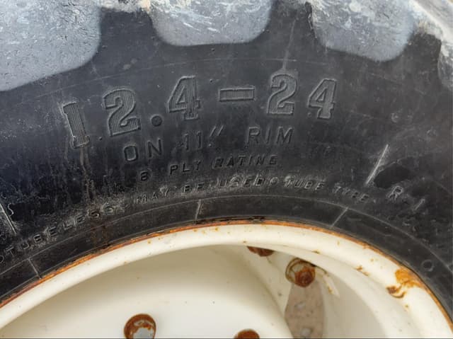 Image of New Holland TL90 equipment image 2