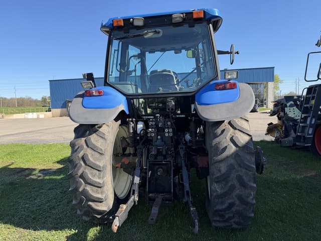 Image of New Holland TM155 equipment image 3