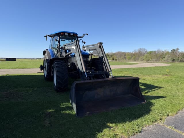 Image of New Holland TM155 equipment image 1
