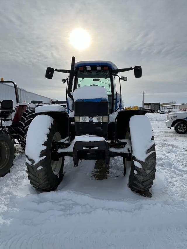 Image of New Holland TM190 equipment image 3