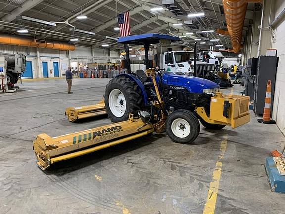 Image of New Holland TN70A equipment image 2