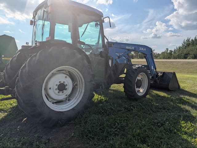 Image of New Holland TN75 equipment image 2