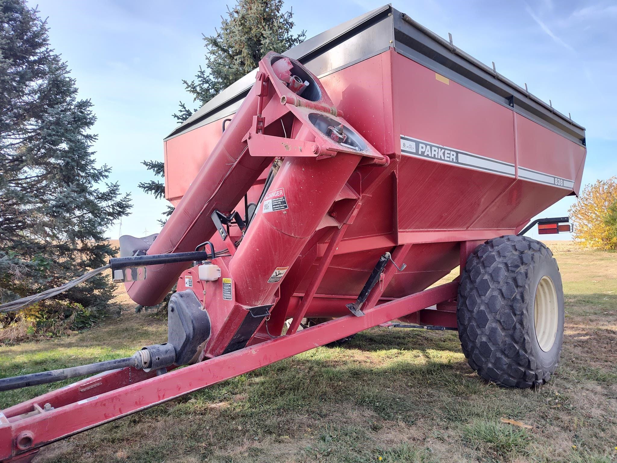 2003 Parker 838 Equipment Image0