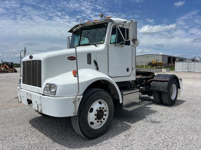 Image of Peterbilt 330 Primary image
