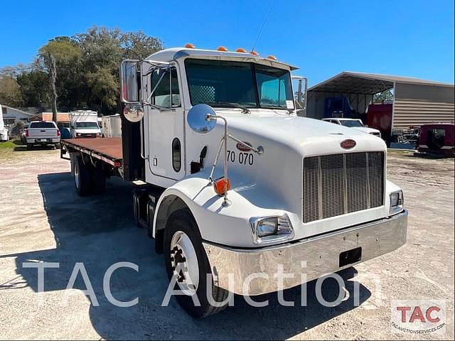 Image of Peterbilt 330 equipment image 3